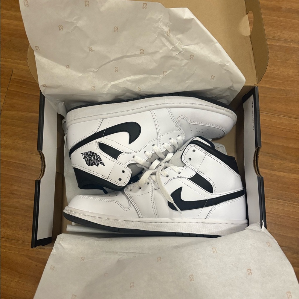 Jordan Air 1 Mid White Black Sneakers